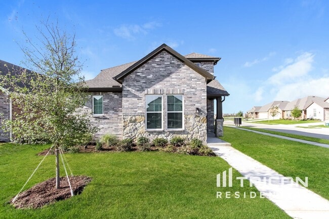 Building Photo - 2549 Dulaney Dr