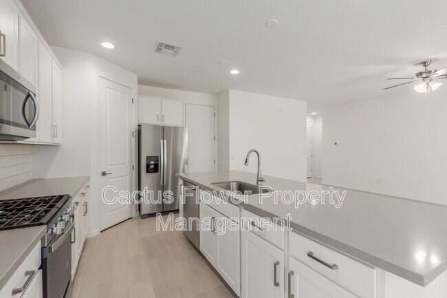 Foto del edificio - 9416 E Spiral Ave