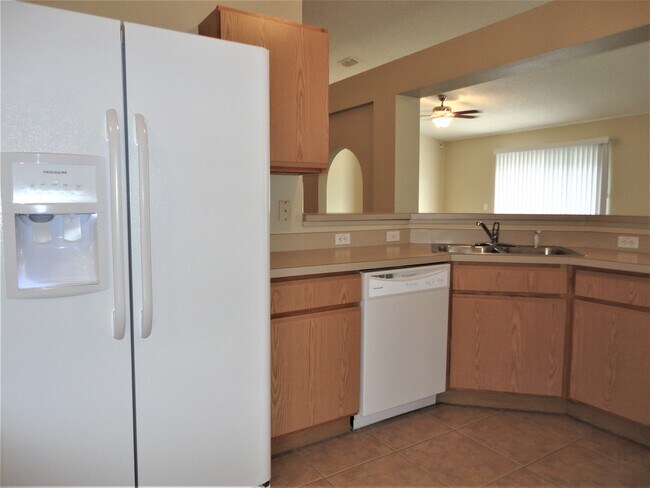 Foto del edificio - 18303 Elmhurst Lane