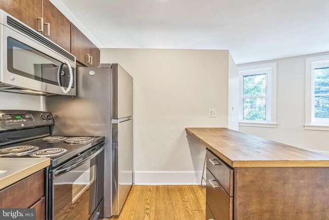 Foto del edificio - 5150 Ridge Ave