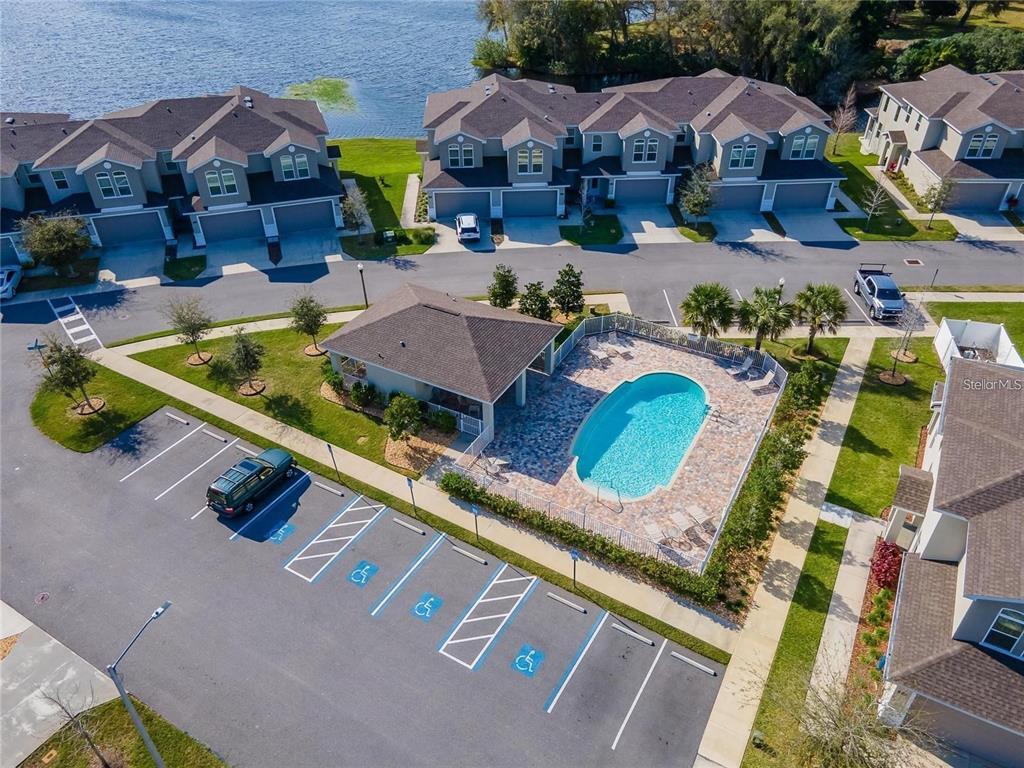 Foto principal - 1924 Lake Ridge Blvd