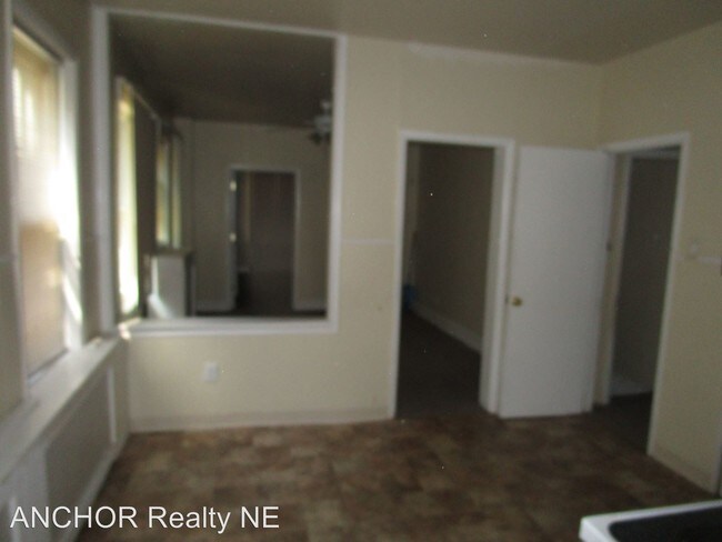 Building Photo - 111 Ryers Ave