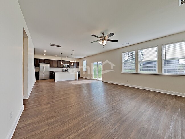 Foto del edificio - 175 Havenbrook Dr