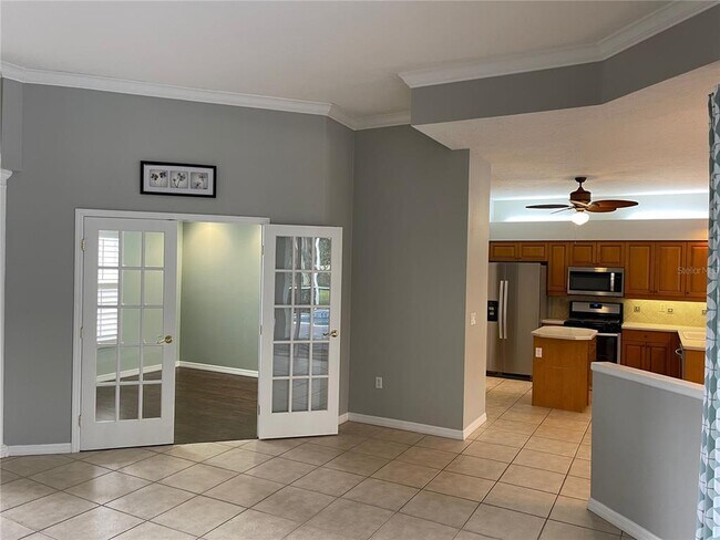 Building Photo - 4918 Sabal Lake Cir