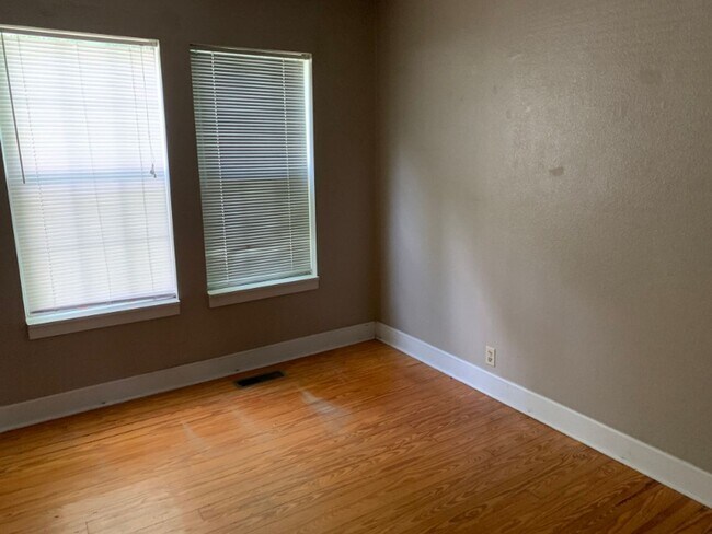 Foto del edificio - 3 bed 2 bath house by FSU and TCC!! Available August 2026!