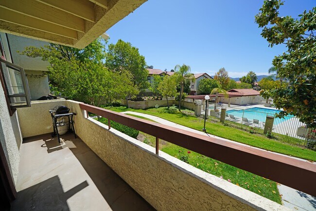 Building Photo - 28015 Sarabande Ln