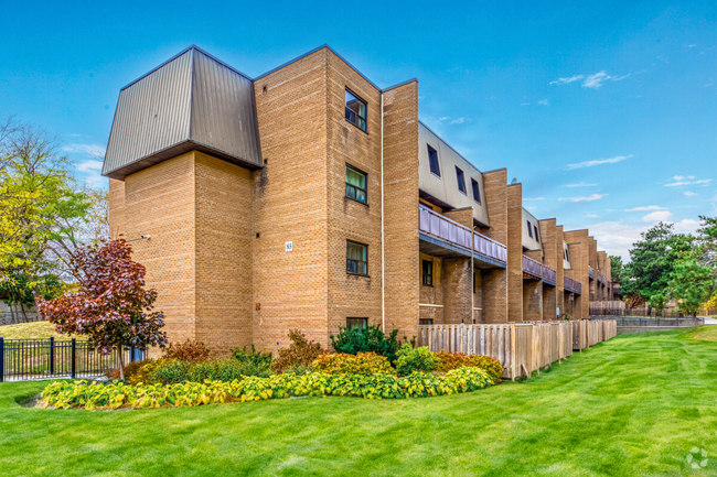 Building Photo - Brampton Village Townhomes