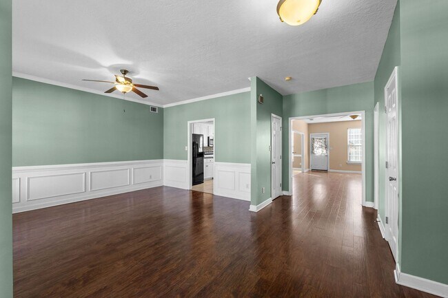 Foto del edificio - 832 Prairie Ln