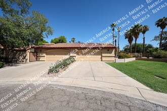 Building Photo - 636 N Cathy Ct