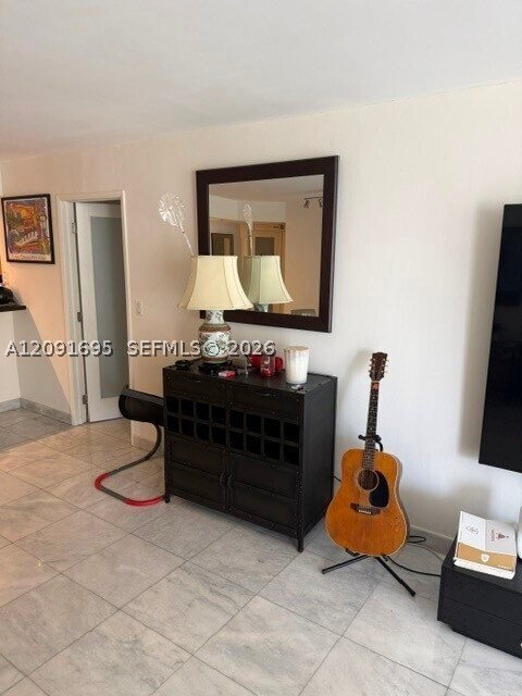 Foto del edificio - 1717 N Bayshore Dr