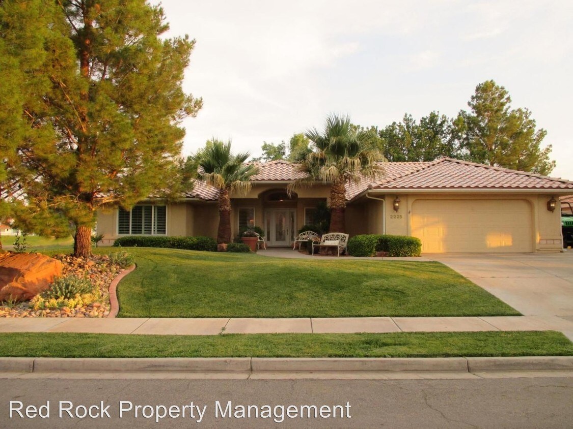 Primary Photo - 2225 W Rivers Edge Ln