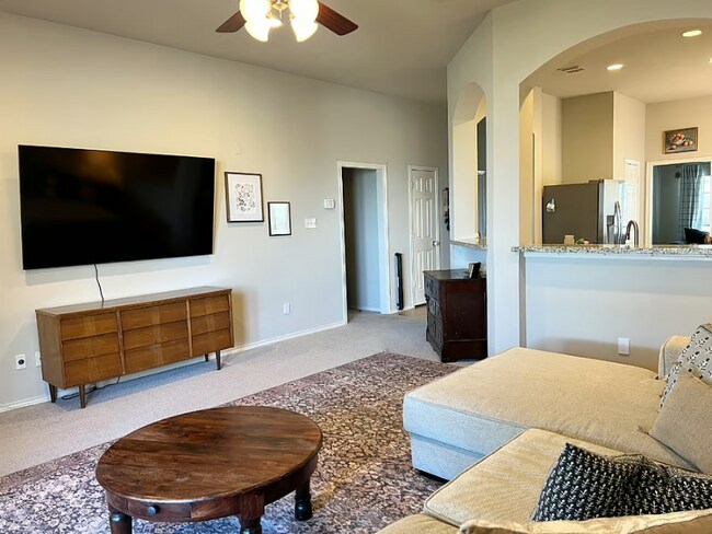 Foto del edificio - 2607 Diamond River Dr