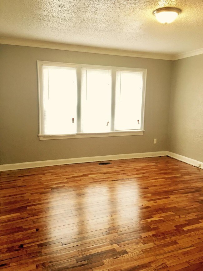 Foto del edificio - 4511 Roanoke Pkwy