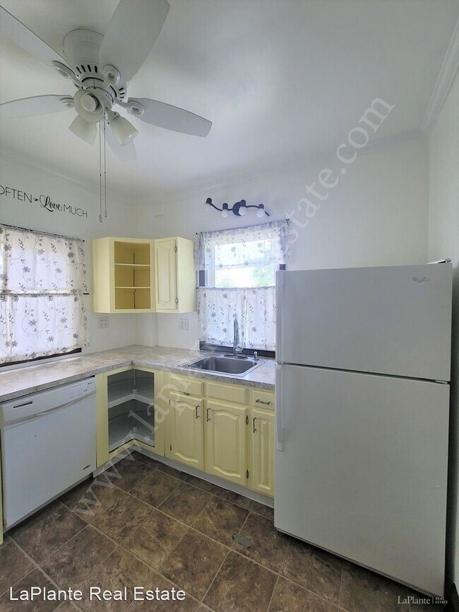 Foto del edificio - 3 br, 1 bath House - 1006 Radcliffe Dr.
