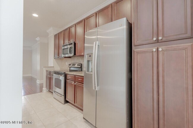 Foto del edificio - 9823 Tapestry Park Circle