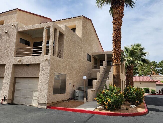 Building Photo - 3827 Desert Marina Dr