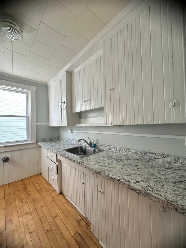 Foto del edificio - 213 Laurel St