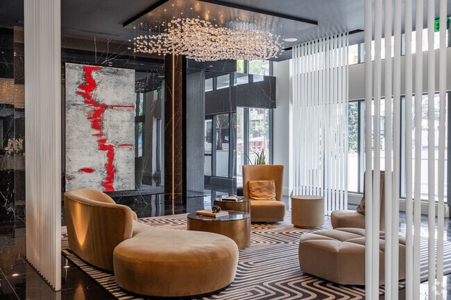 Lobby Photo - Veneto Las Olas