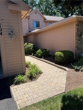 Building Photo - 704 Mariner Cir