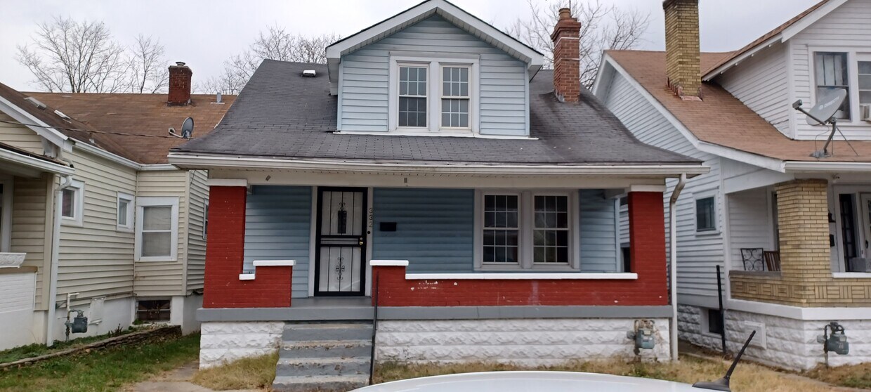 Primary Photo - 332 S 42nd St