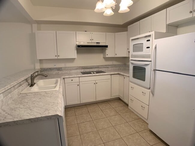 Photo - Edmond 3 bed 1 1/2 bath close to UCO House