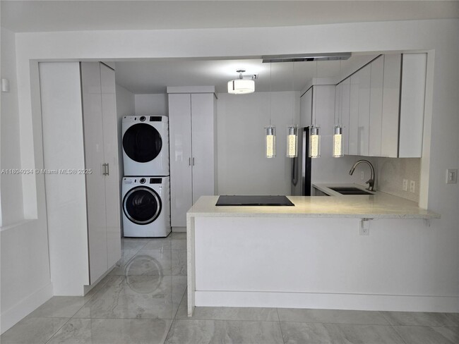 Foto del edificio - 841 S 24th Ave