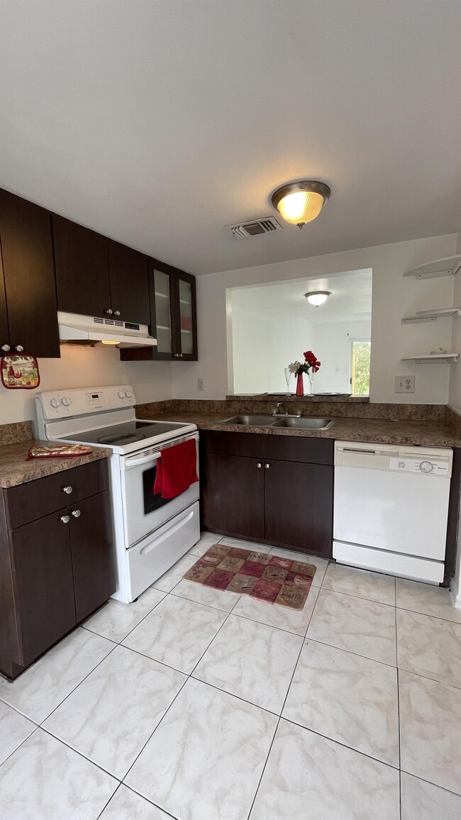 Foto del edificio - 3970 NW 90th Ave