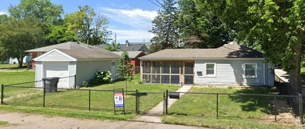 Building Photo - 2838 Dean Ave