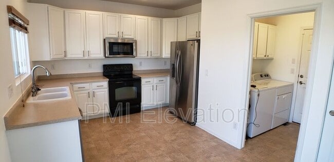 Building Photo - 3760 S Tempe Way