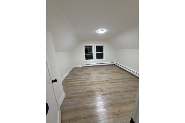 Foto del edificio - 805 Blue Hill Ave