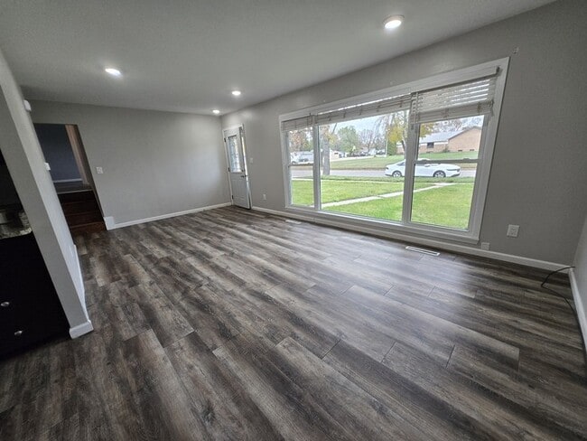 Building Photo - 1618 S 18th St