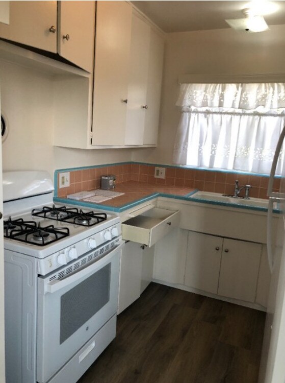 Foto principal - 3643 Monon St