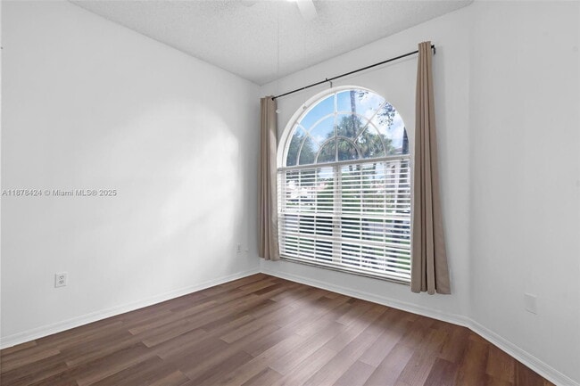 Building Photo - 637 NW 135th Terrace