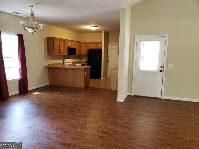 Foto del edificio - 1254 Lakeview Rd