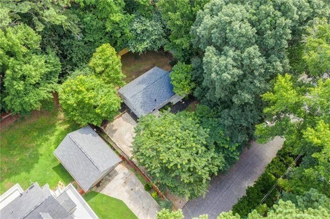 Building Photo - 2951 Haralson Rd