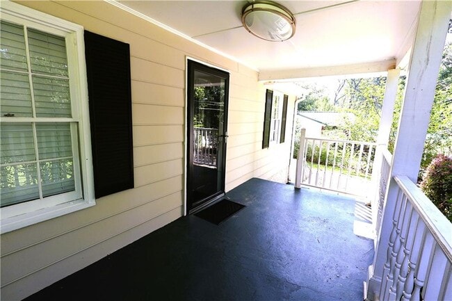 Building Photo - 771 McLendon Dr