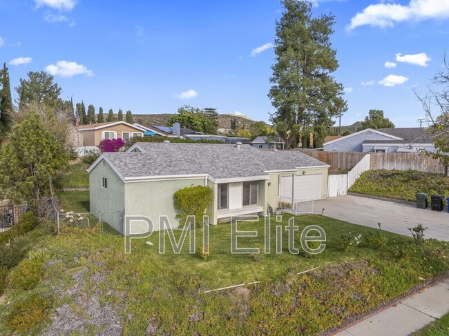 Foto del edificio - 20115 Keaton St