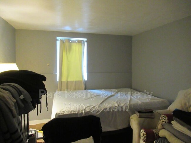 Foto del edificio - 3900.5 W 24th Ave
