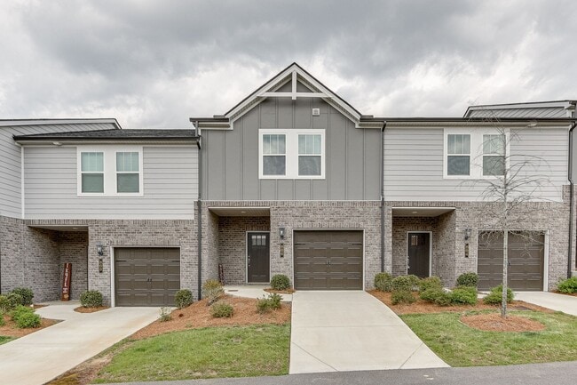 Building Photo - 806 Arrington Wy