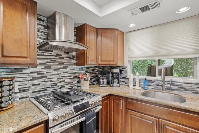 2 br, 2 bath Condo - 46552 Arapahoe photo'