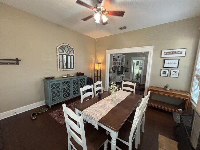 Foto del edificio - 107 W Wilder Ave