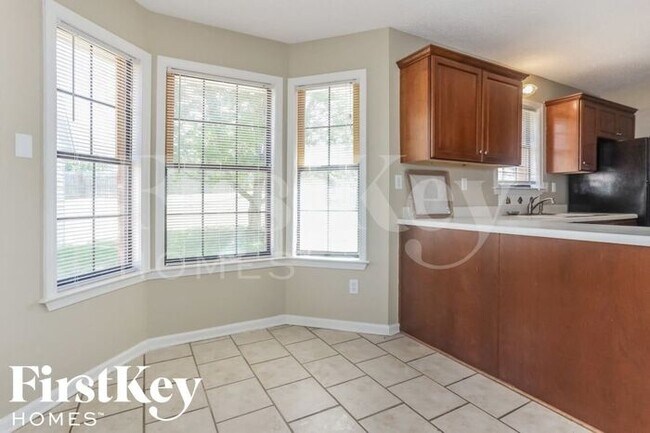 Building Photo - 3734 Oakmoor Circle East