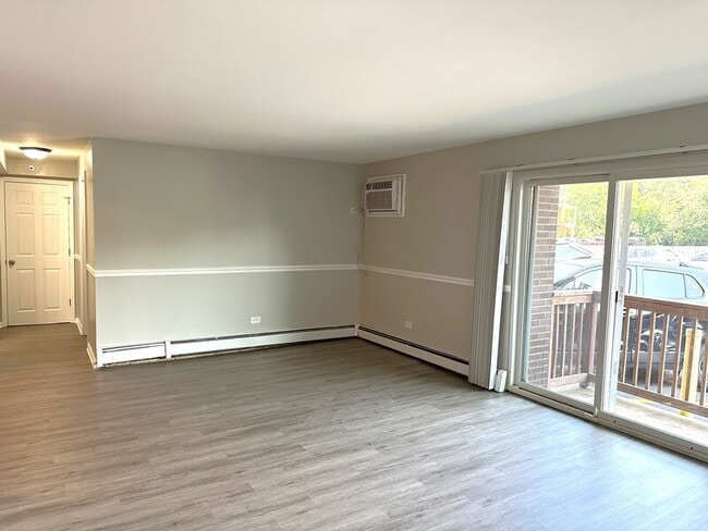 Building Photo - 8656 84th Ct