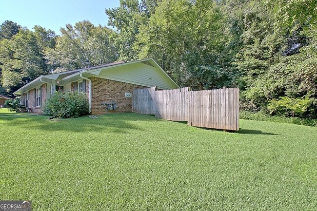 Building Photo - 150 Hill Chase Ct