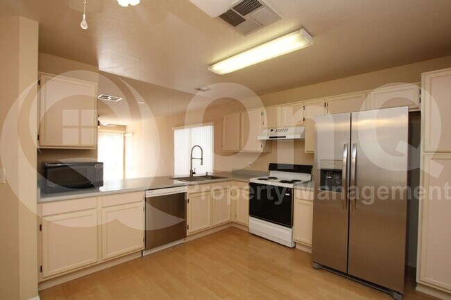 Foto del edificio - 23801 N 36th Dr