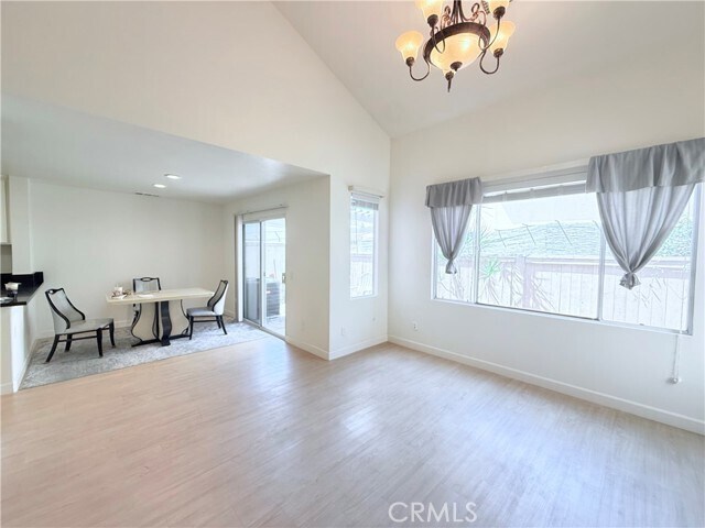 Foto del edificio - 1250 Kinnow Ct