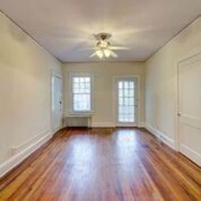 Photo - In Town Living With A Secluded Feel! House