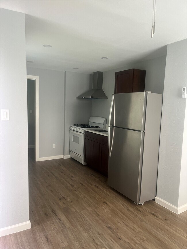 Foto del edificio - 5404 Pease St