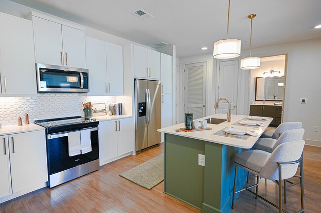 Building Photo - The Heights at Holly Springs