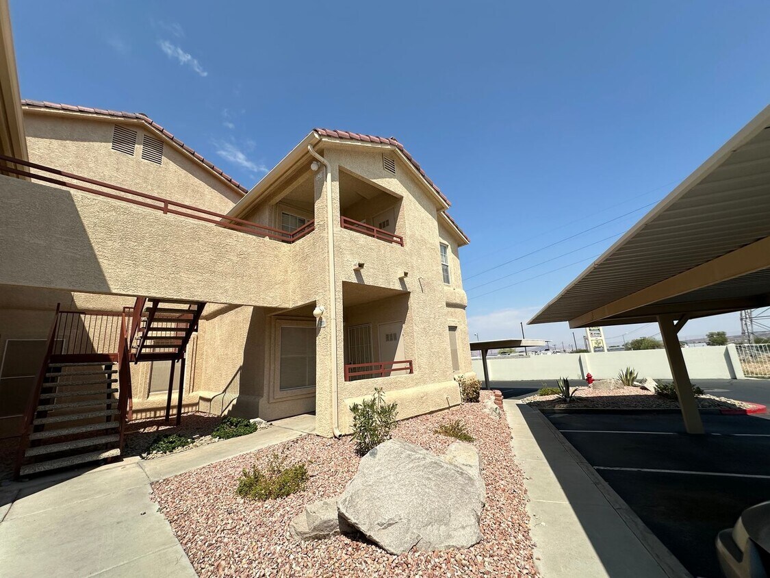 Primary Photo - Two Bed Two Bath Condo!